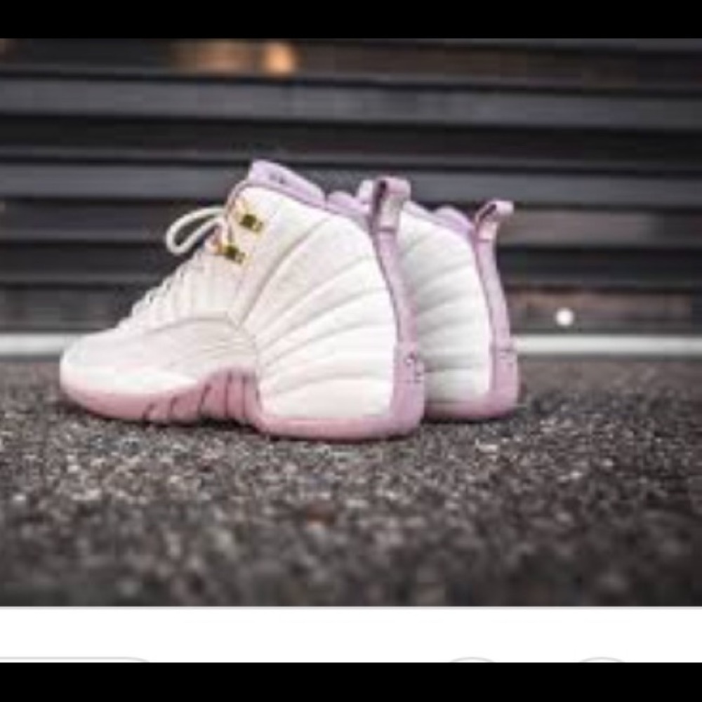 Jordan 12 - Picture 4 of 8